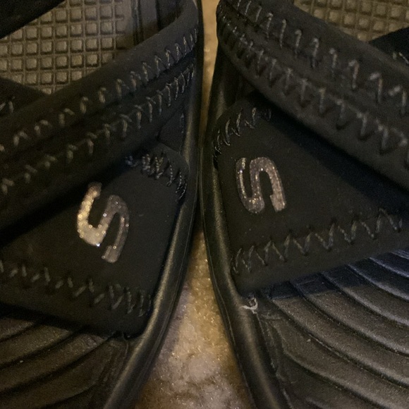 Skechers Wedged Sandals - Picture 2 of 7